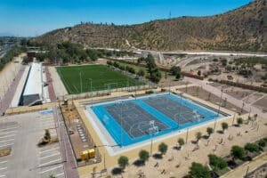 Infraestructura deportiva Cerro Chena - Cancha de fútbol y multicanchas EPDM - Espacio Deportivo